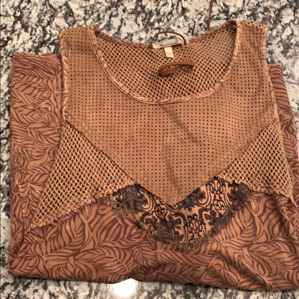 Tank top - Picture 2 of 4